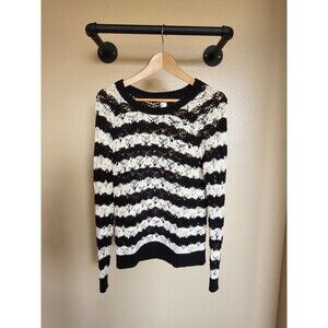 Forever 21‎ striped black and white sweater size small